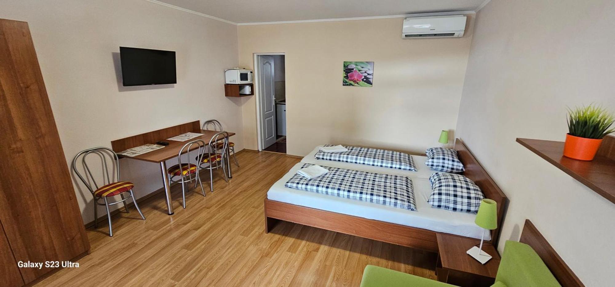 Apartmanovy Dom Flora Вельки Медер Екстер'єр фото
